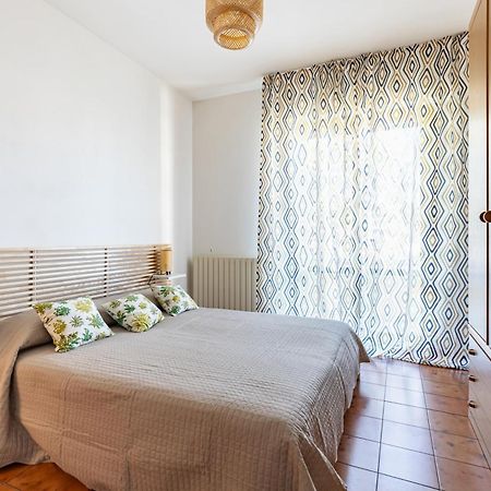 Comfy Apartment With Private Parking Near The Beach! Viareggio Buitenkant foto