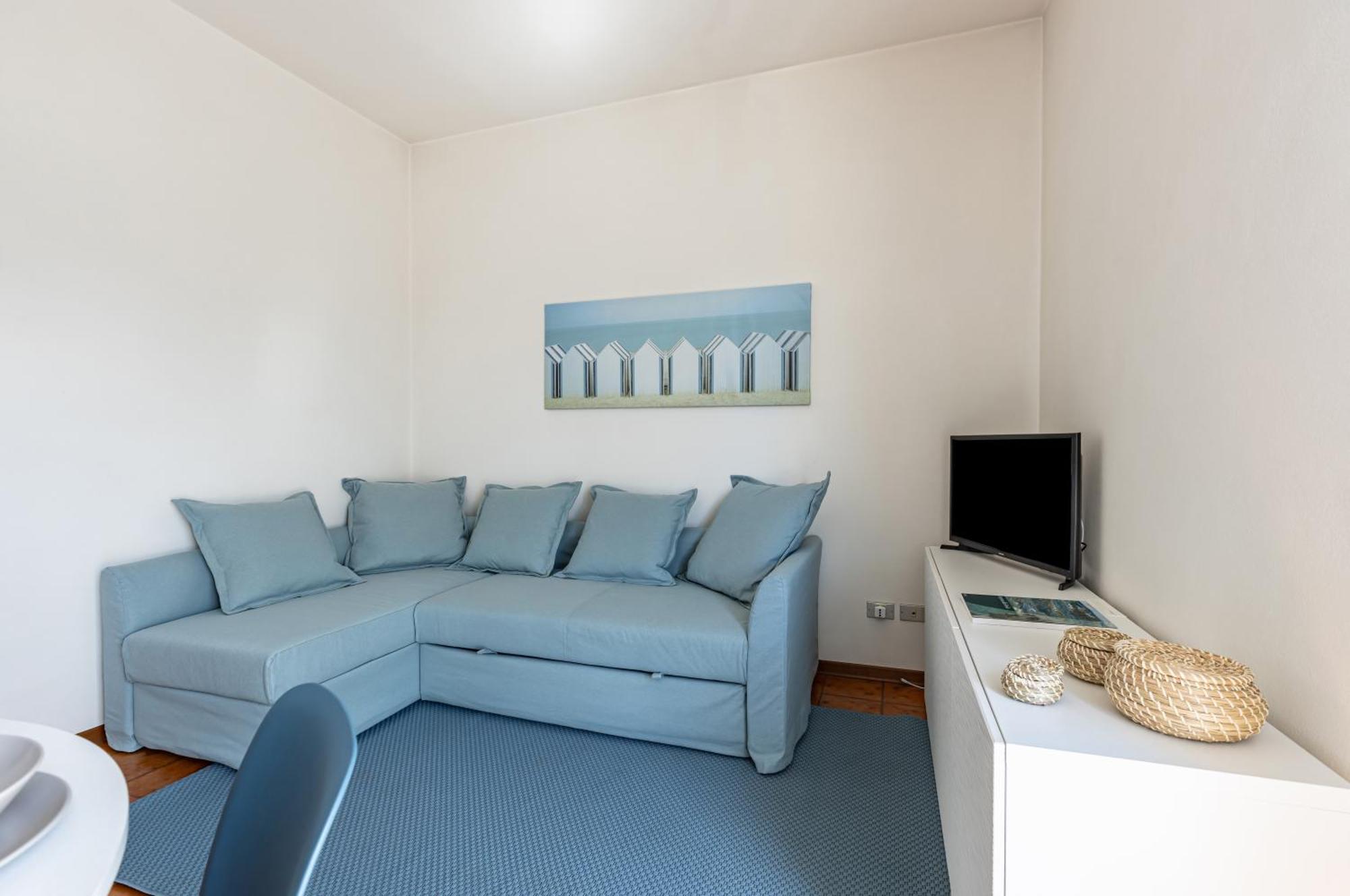 Comfy Apartment With Private Parking Near The Beach! Viareggio Buitenkant foto