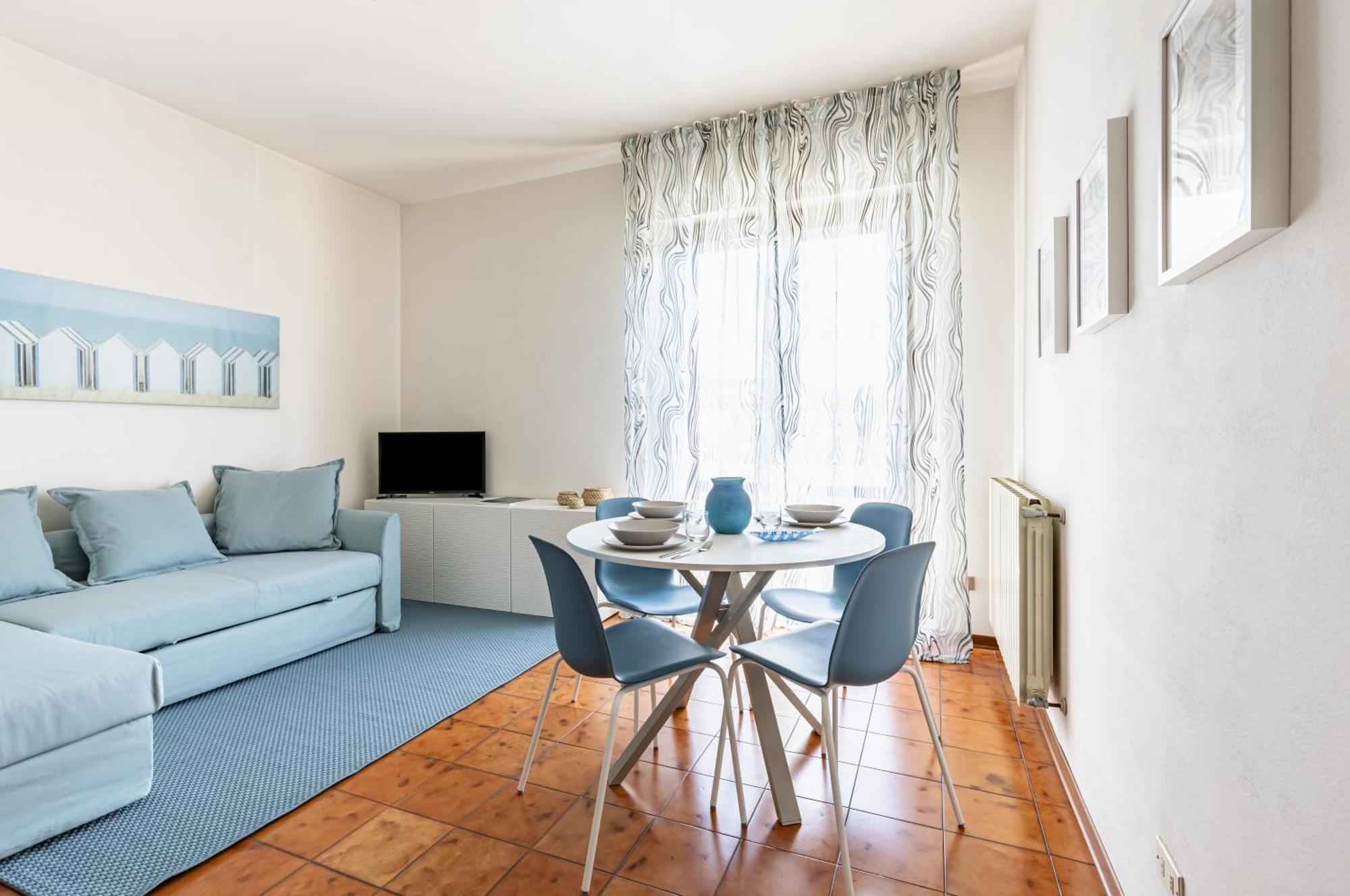 Comfy Apartment With Private Parking Near The Beach! Viareggio Buitenkant foto